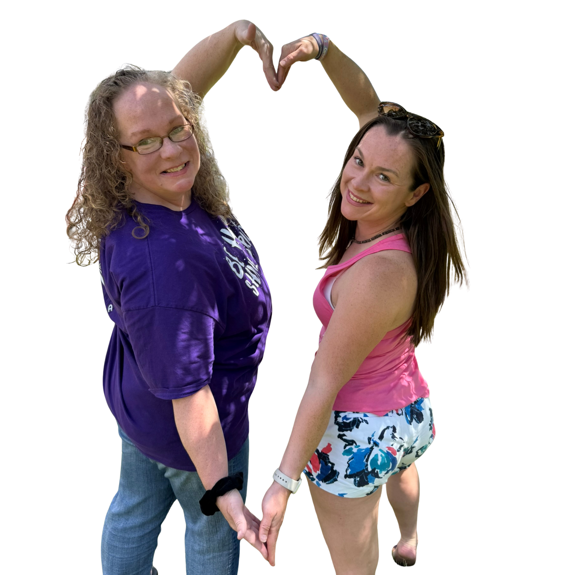 Northern Kentucky sisters and Cartwheel Creators founders Emily Scheyer and Courtney Hunt making a heart with their hands